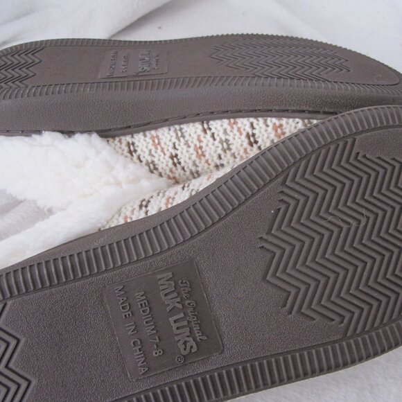 NWT - Muk Luks Clog Slippers - Medium (7-8) - Picture 9 of 10